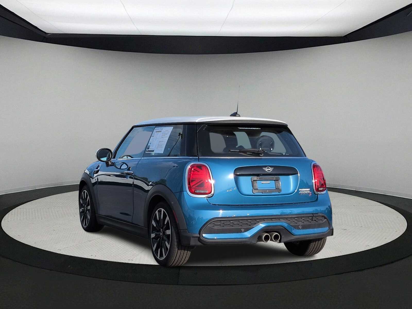 Thumbnail: 2022 MINI Cooper Hardtop - 6