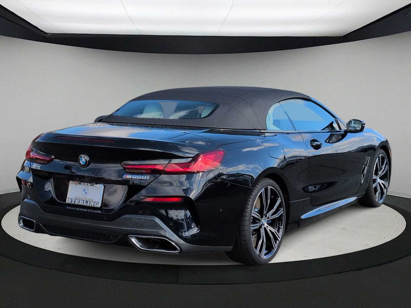 Thumbnail: 2024 BMW 8 Series - 8
