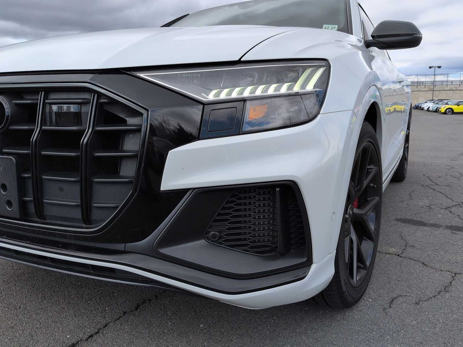 Thumbnail: 2023 Audi SQ8 - 11