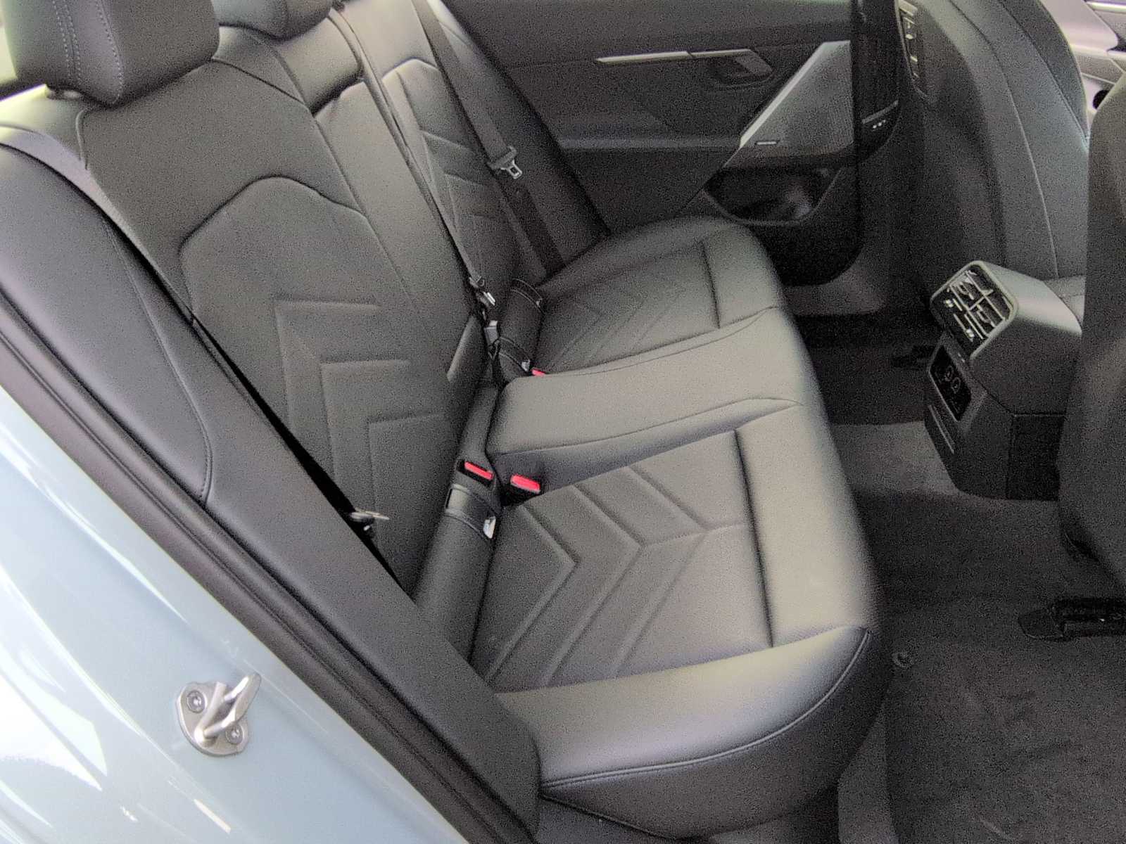 Thumbnail: 2026 BMW 5 Series - 22