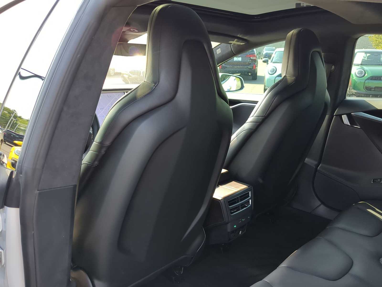 Thumbnail: 2016 Tesla Model S - 18