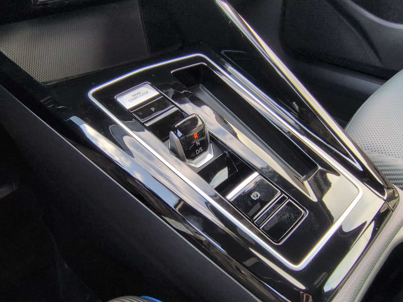 Thumbnail: 2024 Volkswagen Golf - 34