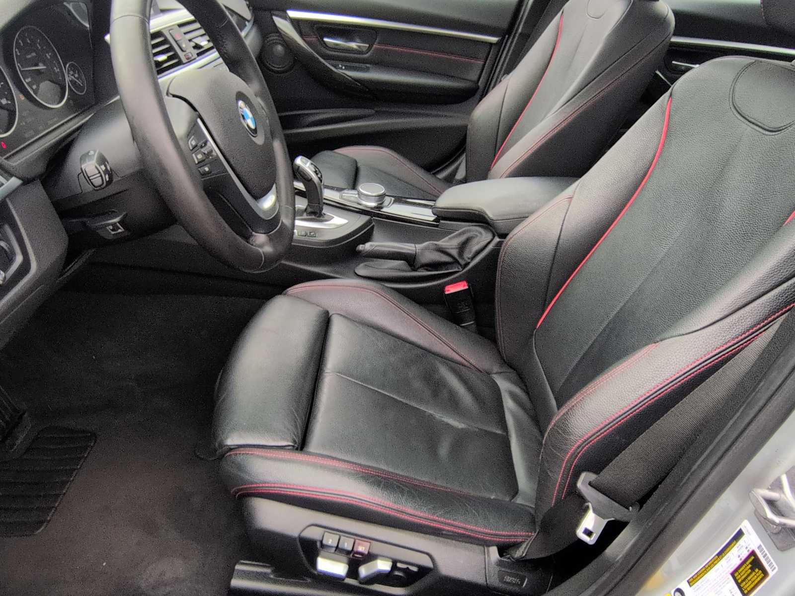 Thumbnail: 2017 BMW 3 Series - 16