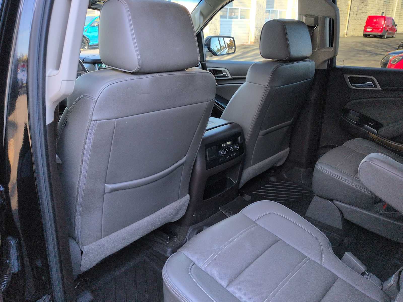 Thumbnail: 2018 GMC Yukon - 19