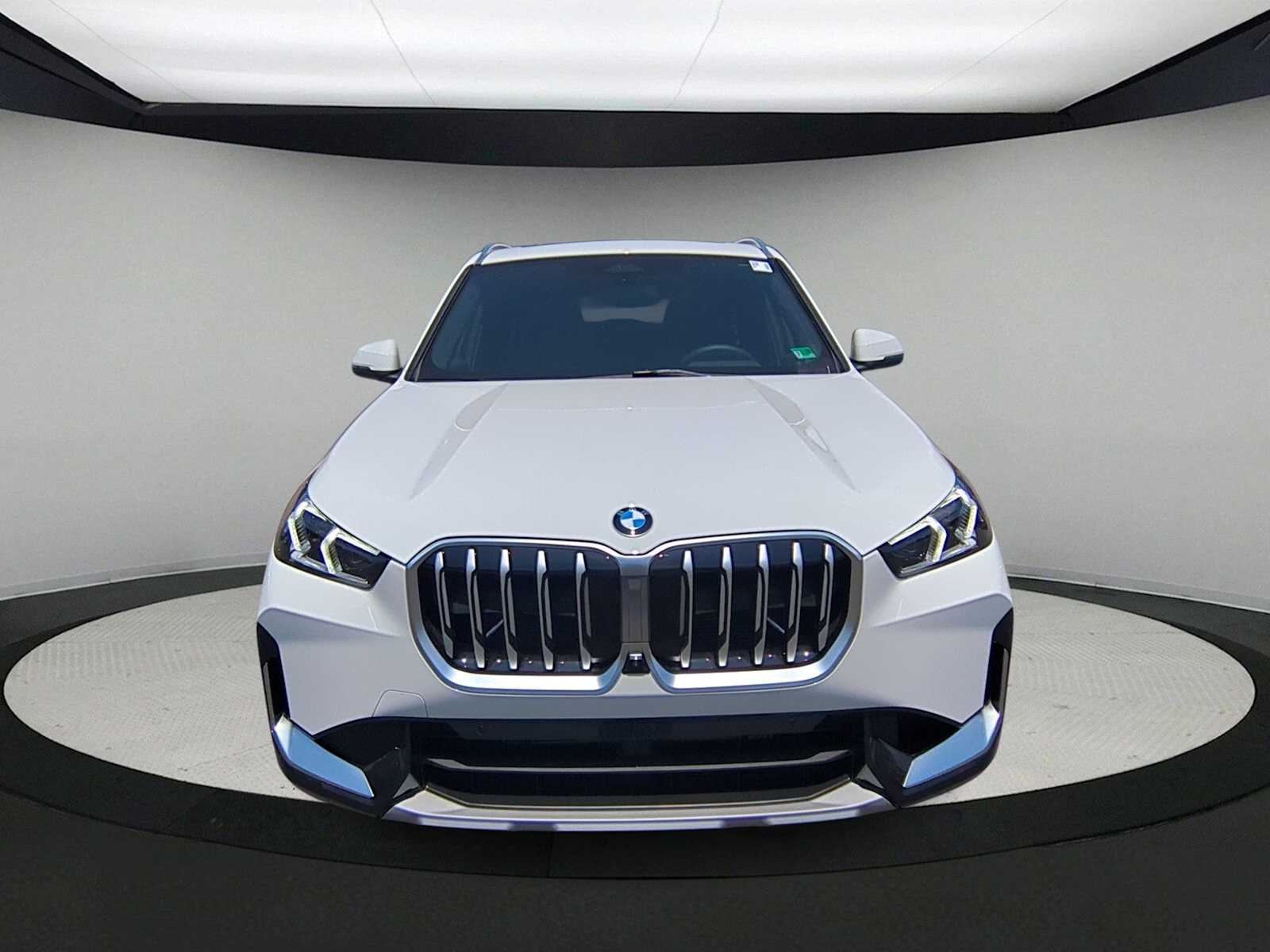 Thumbnail: 2025 BMW X1 - 3