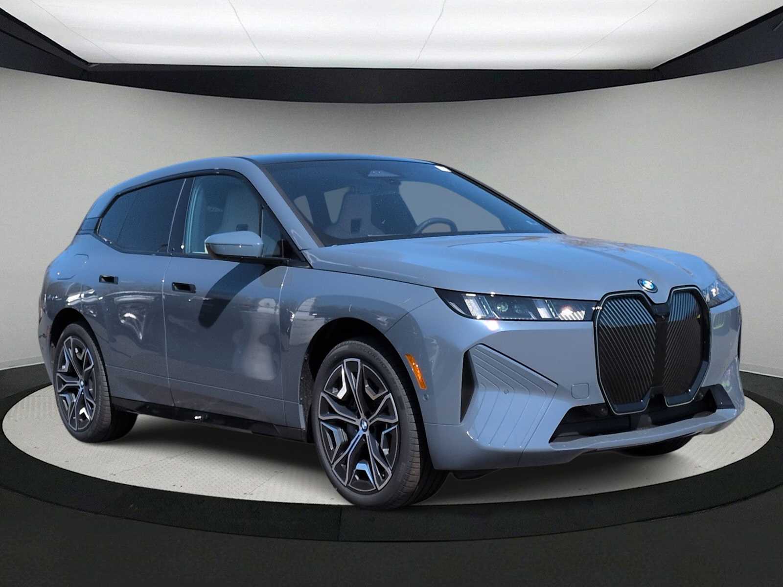 Thumbnail: 2026 BMW iX - 2