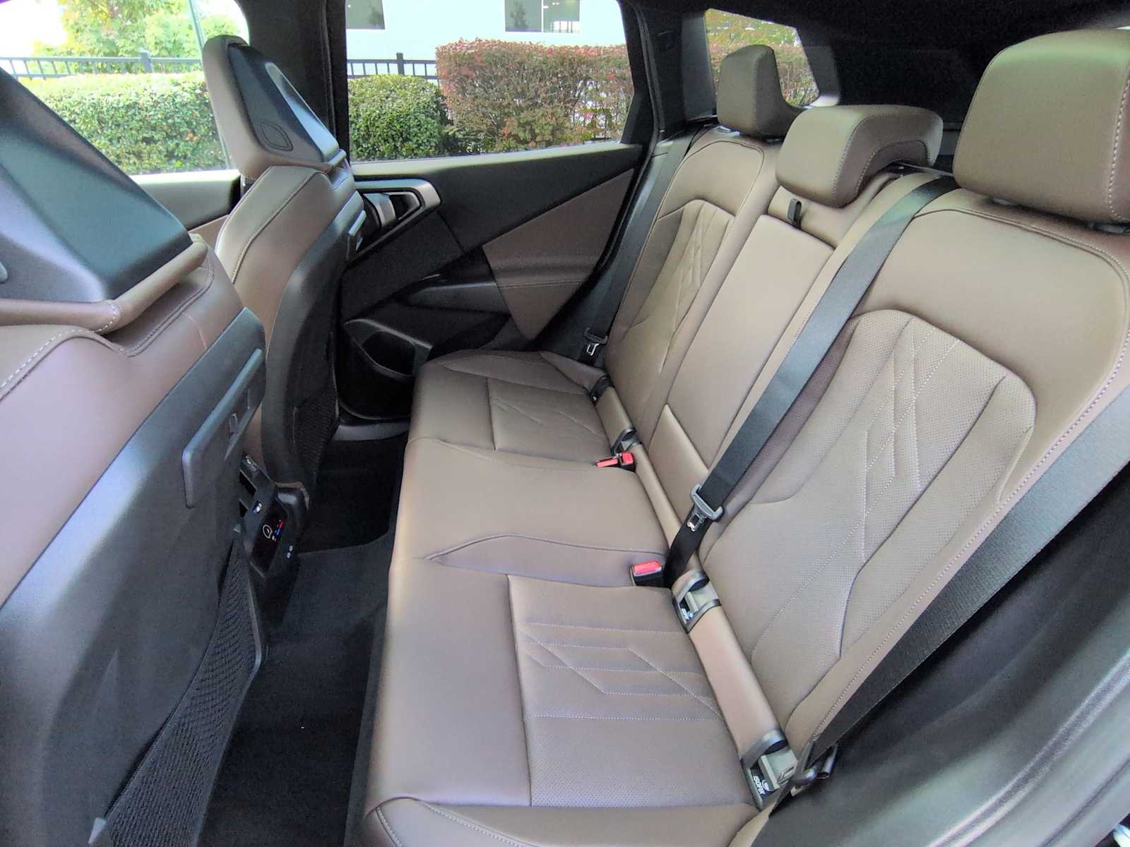 Thumbnail: 2026 BMW X3 - 21