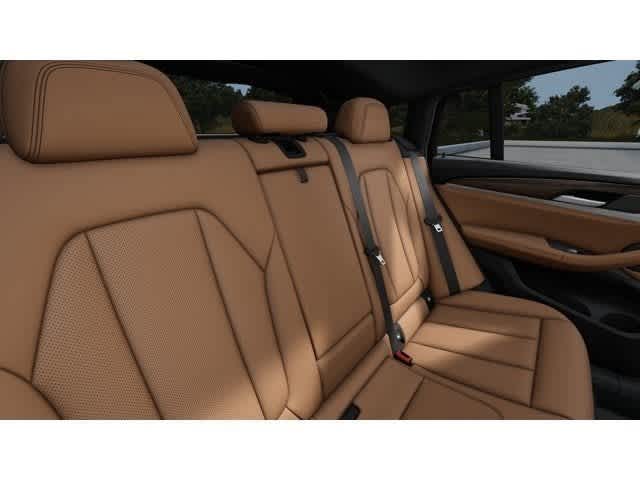 Thumbnail: 2025 BMW X4 - 12