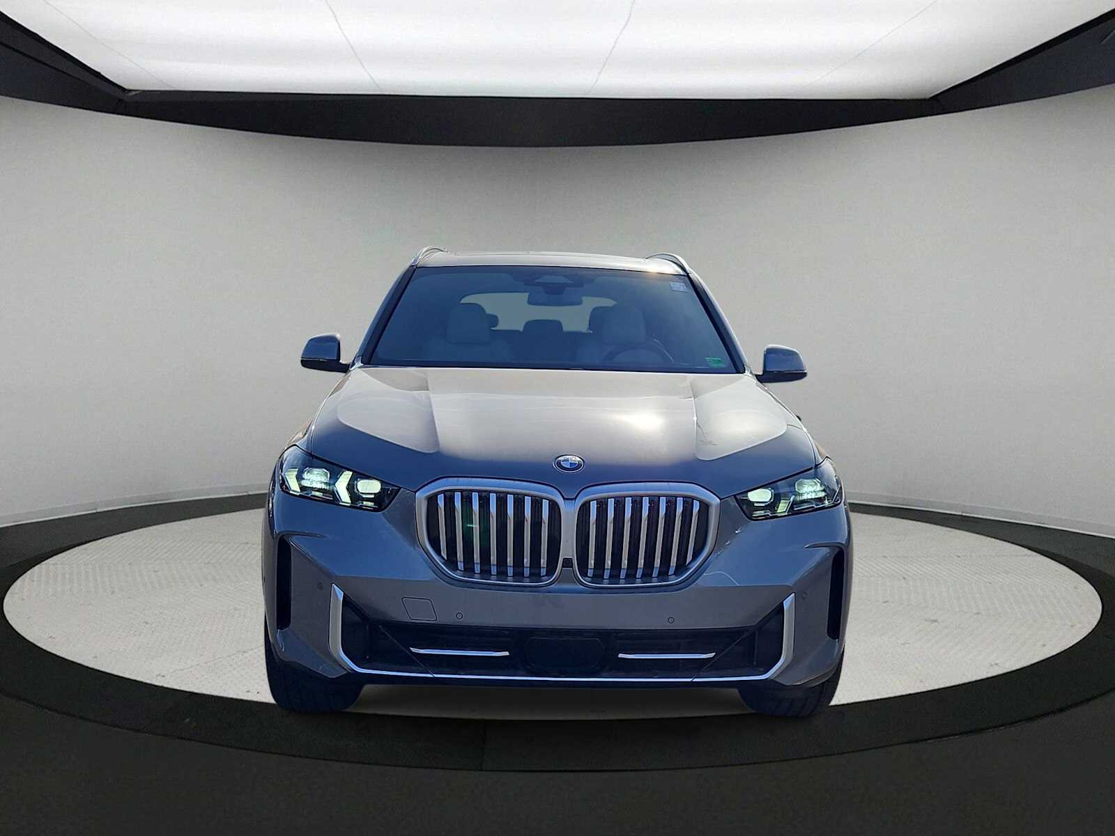 Thumbnail: 2026 BMW X5 - 3