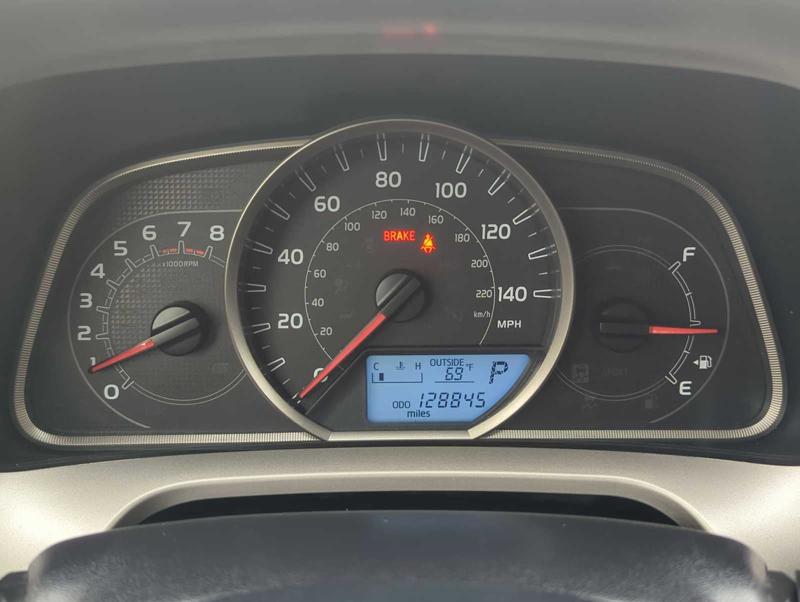 Thumbnail: 2015 Toyota RAV4 - 34