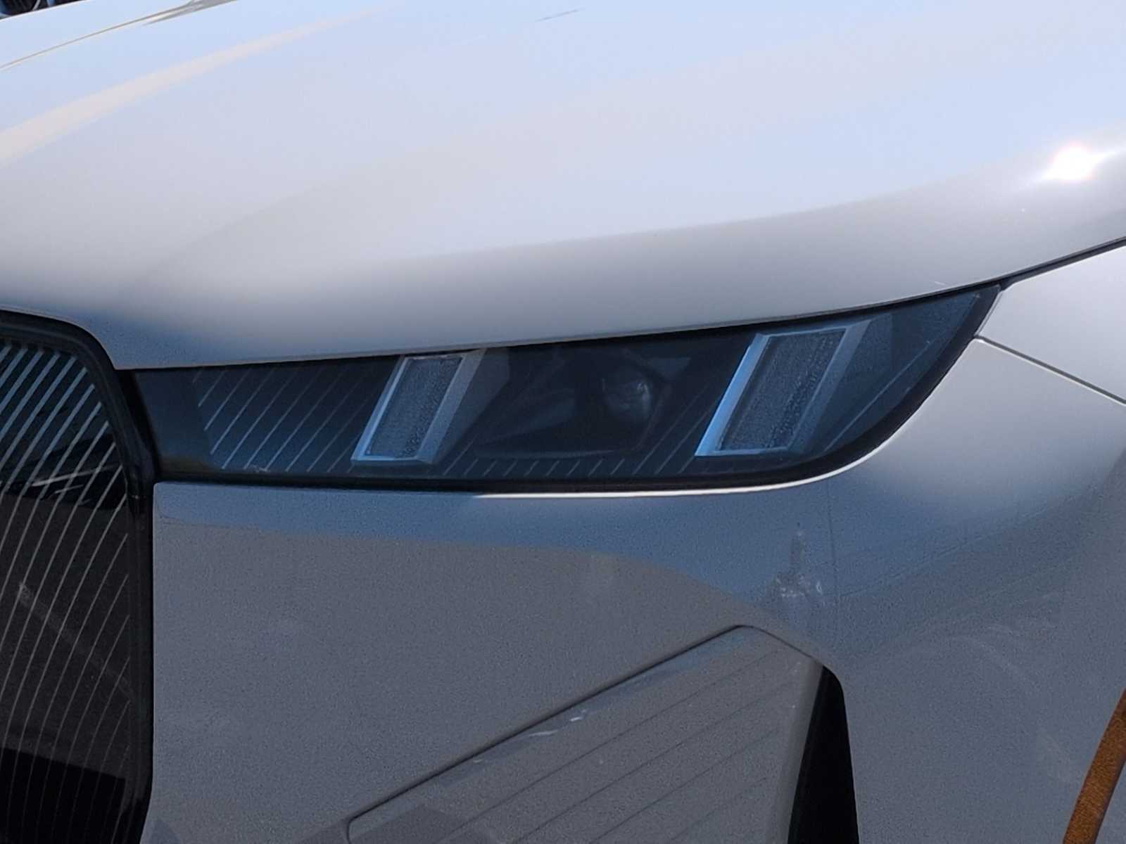 Thumbnail: 2026 BMW iX - 11