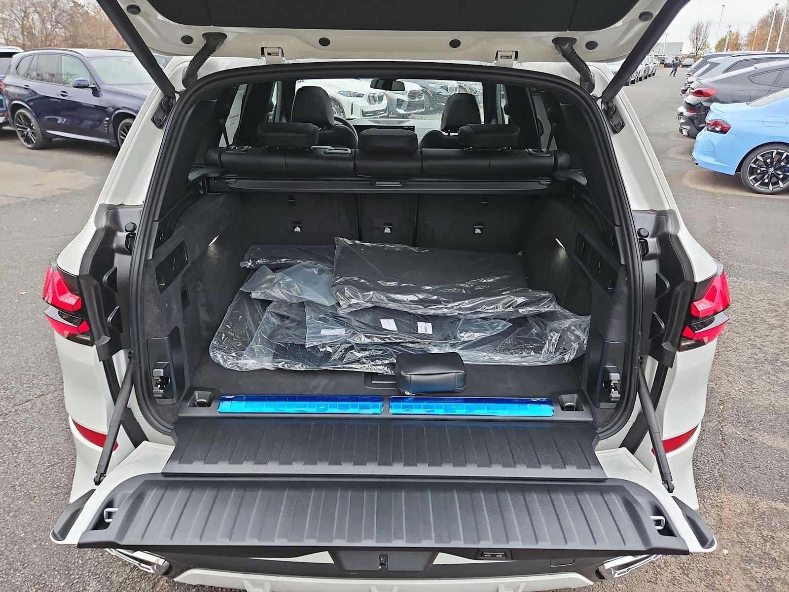 Thumbnail: 2026 BMW X5 - 37