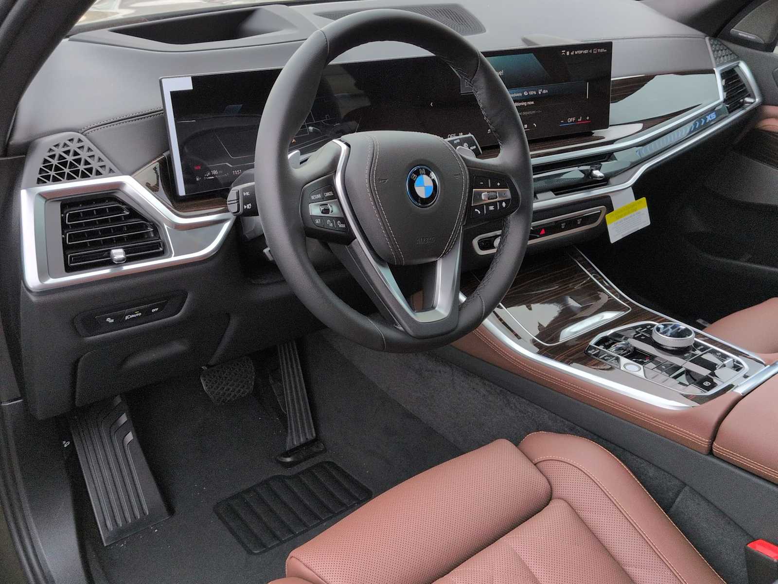 Thumbnail: 2026 BMW X5 - 15