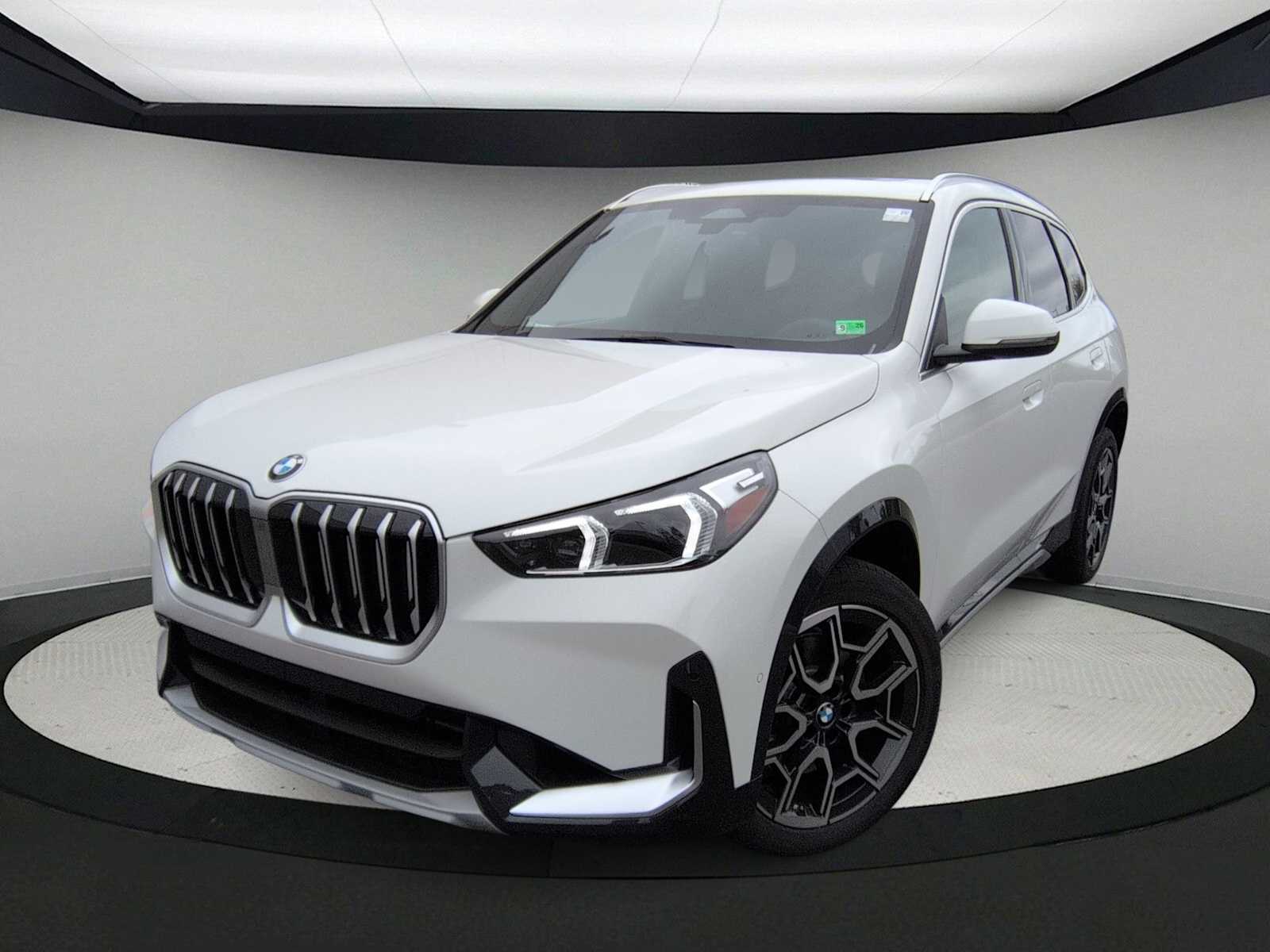 Thumbnail: 2026 BMW X1 - 1