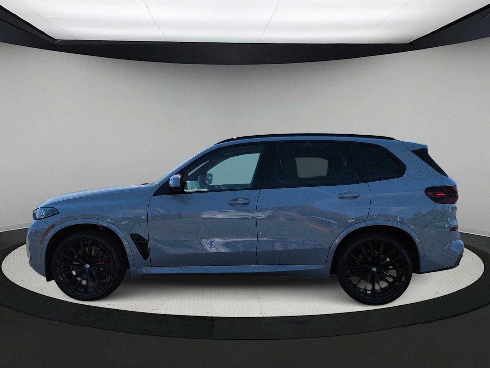 Thumbnail: 2026 BMW X5 - 5