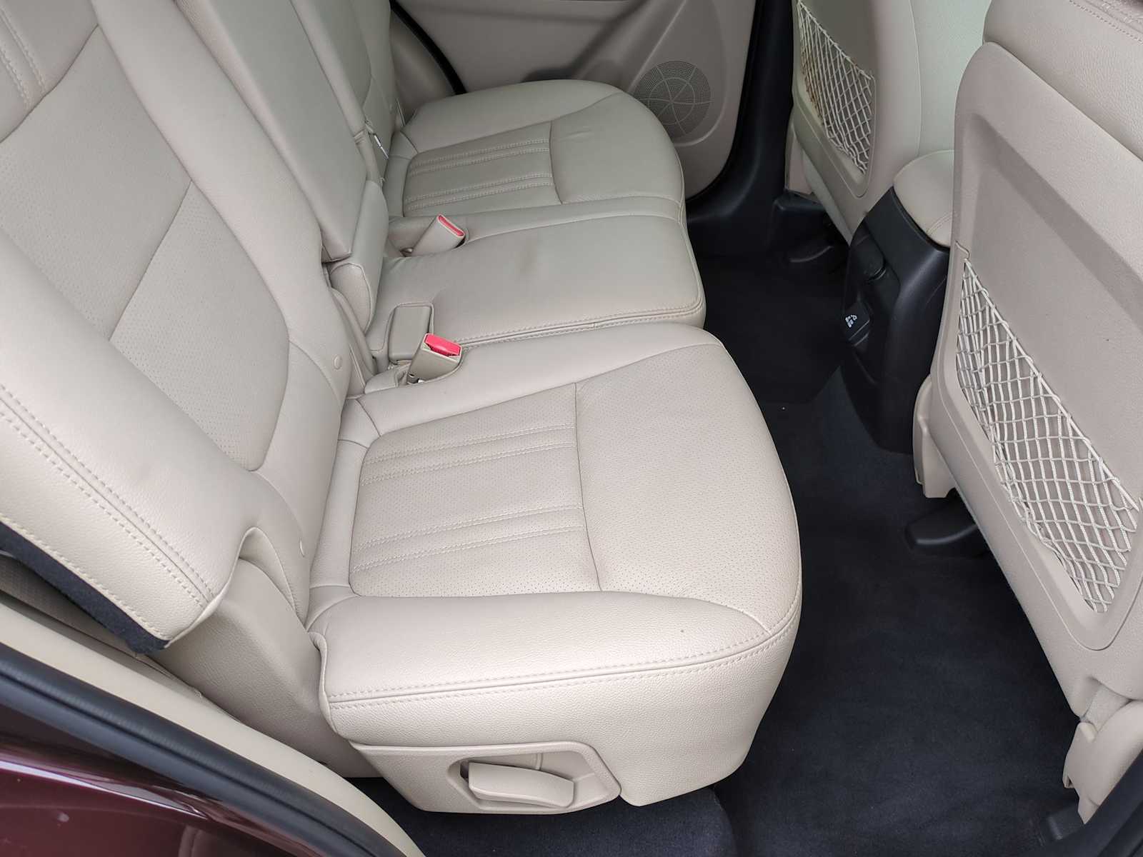 Thumbnail: 2015 Kia Sorento - 21