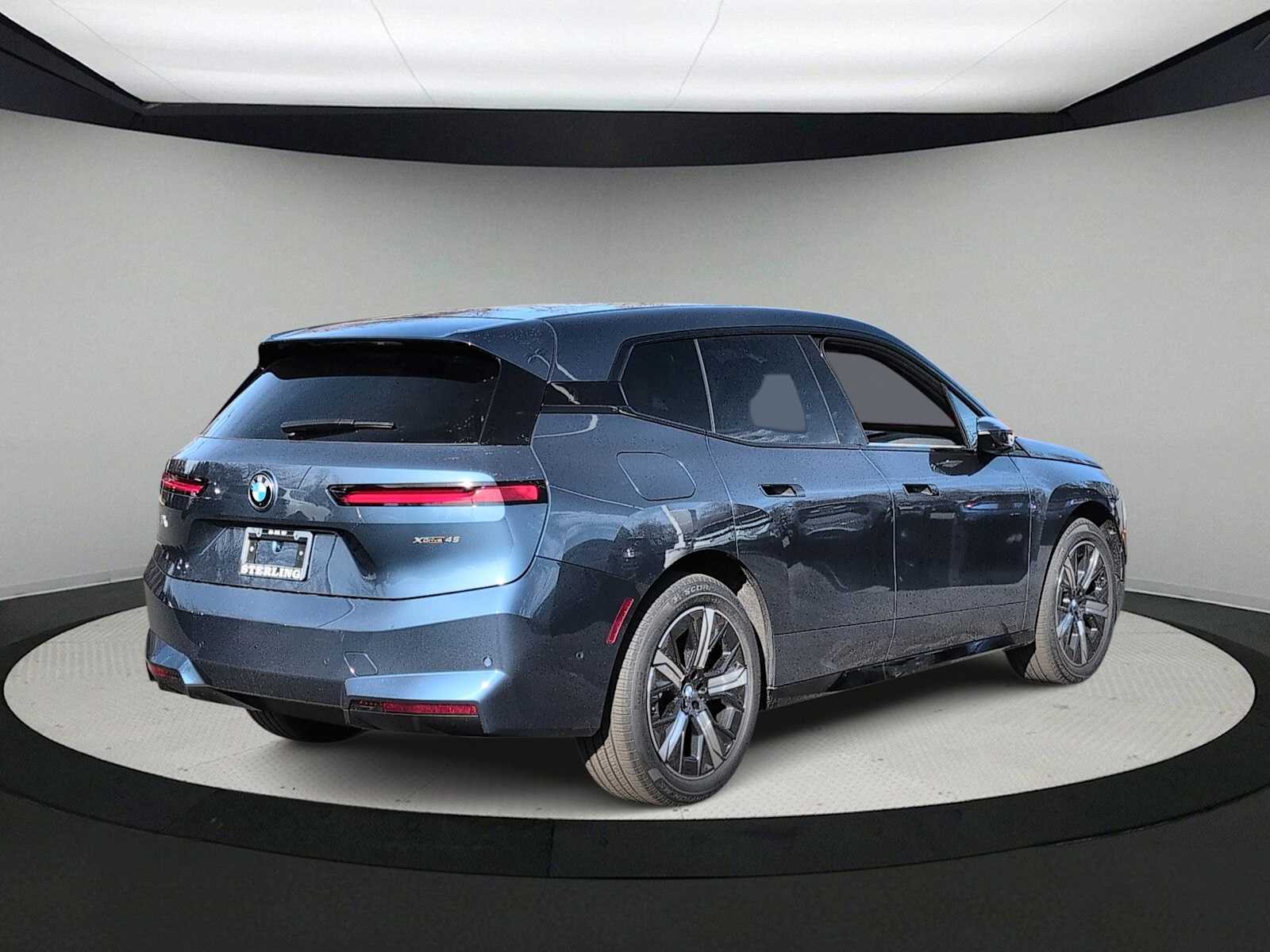 Thumbnail: 2026 BMW iX - 8