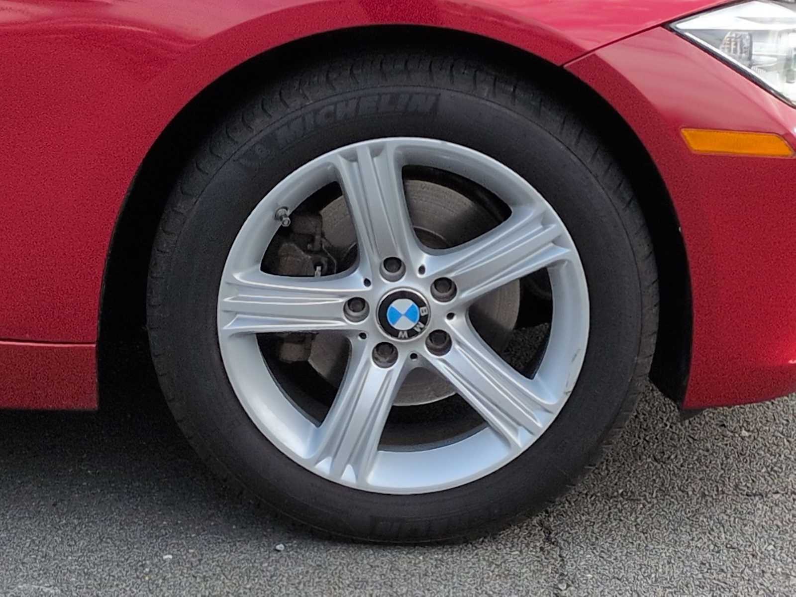 Thumbnail: 2013 BMW 3 Series - 14