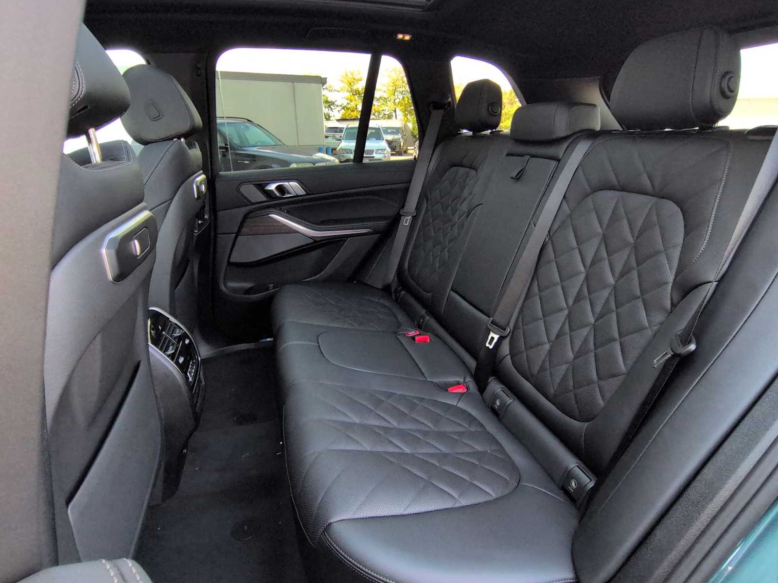 Thumbnail: 2026 BMW X5 - 21