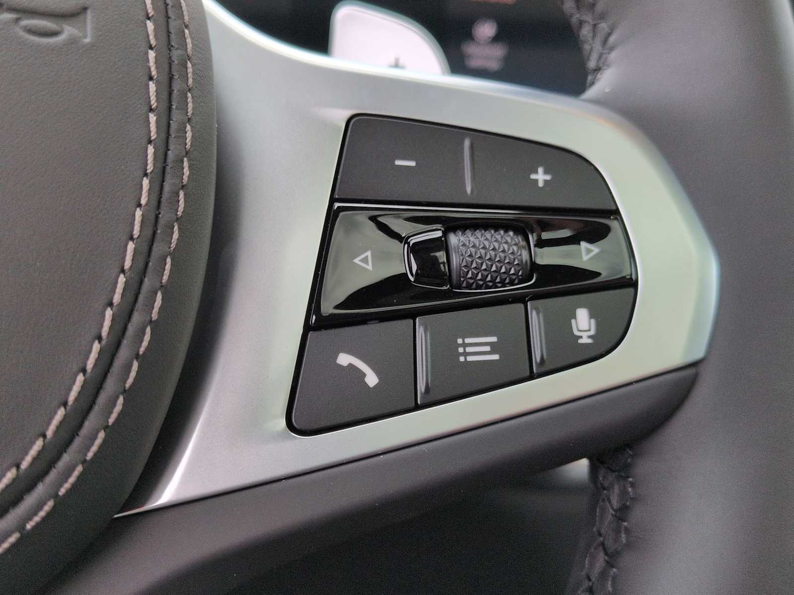 Thumbnail: 2026 BMW X6 - 27