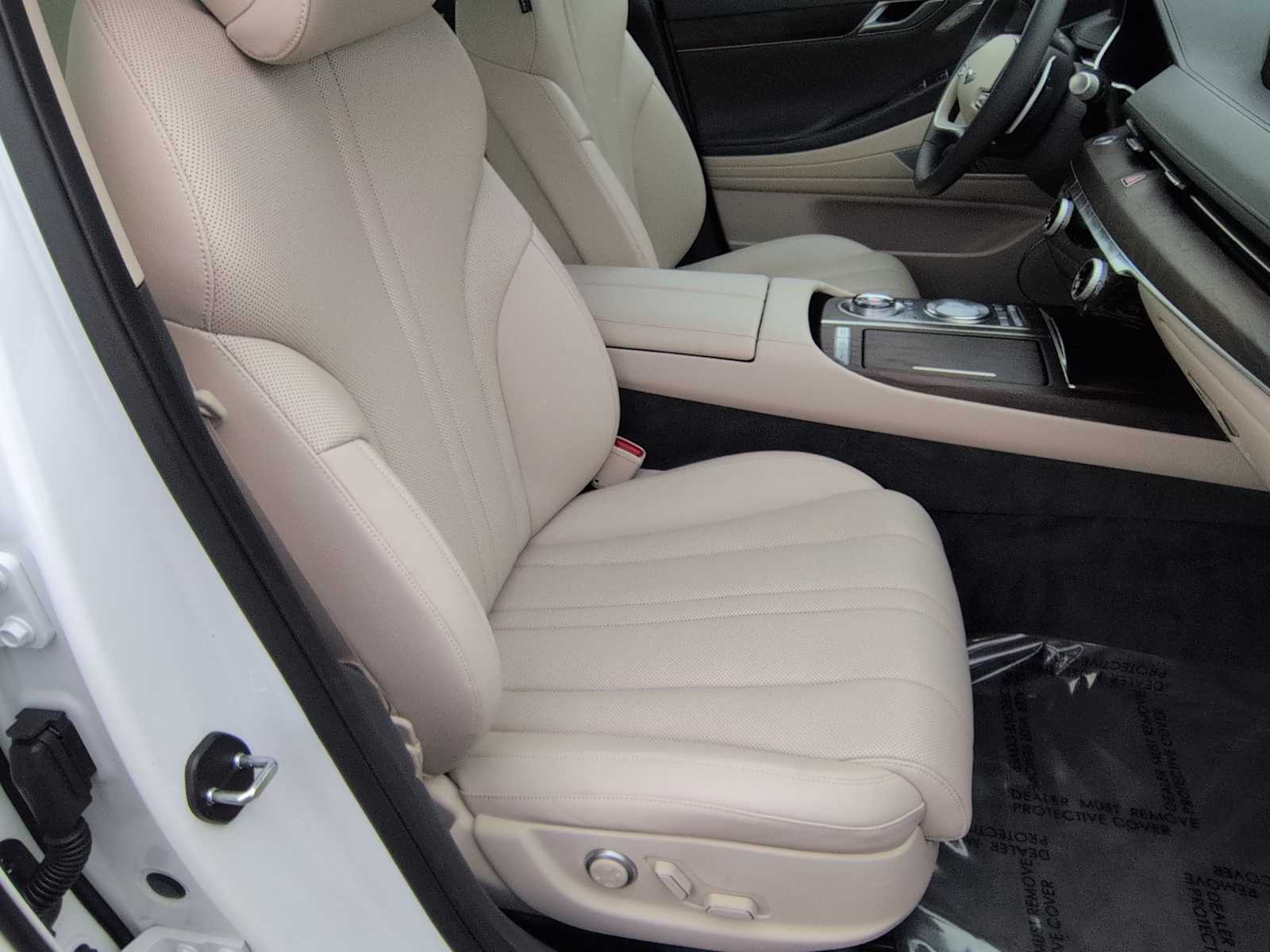 Thumbnail: 2022 Genesis G80 - 24