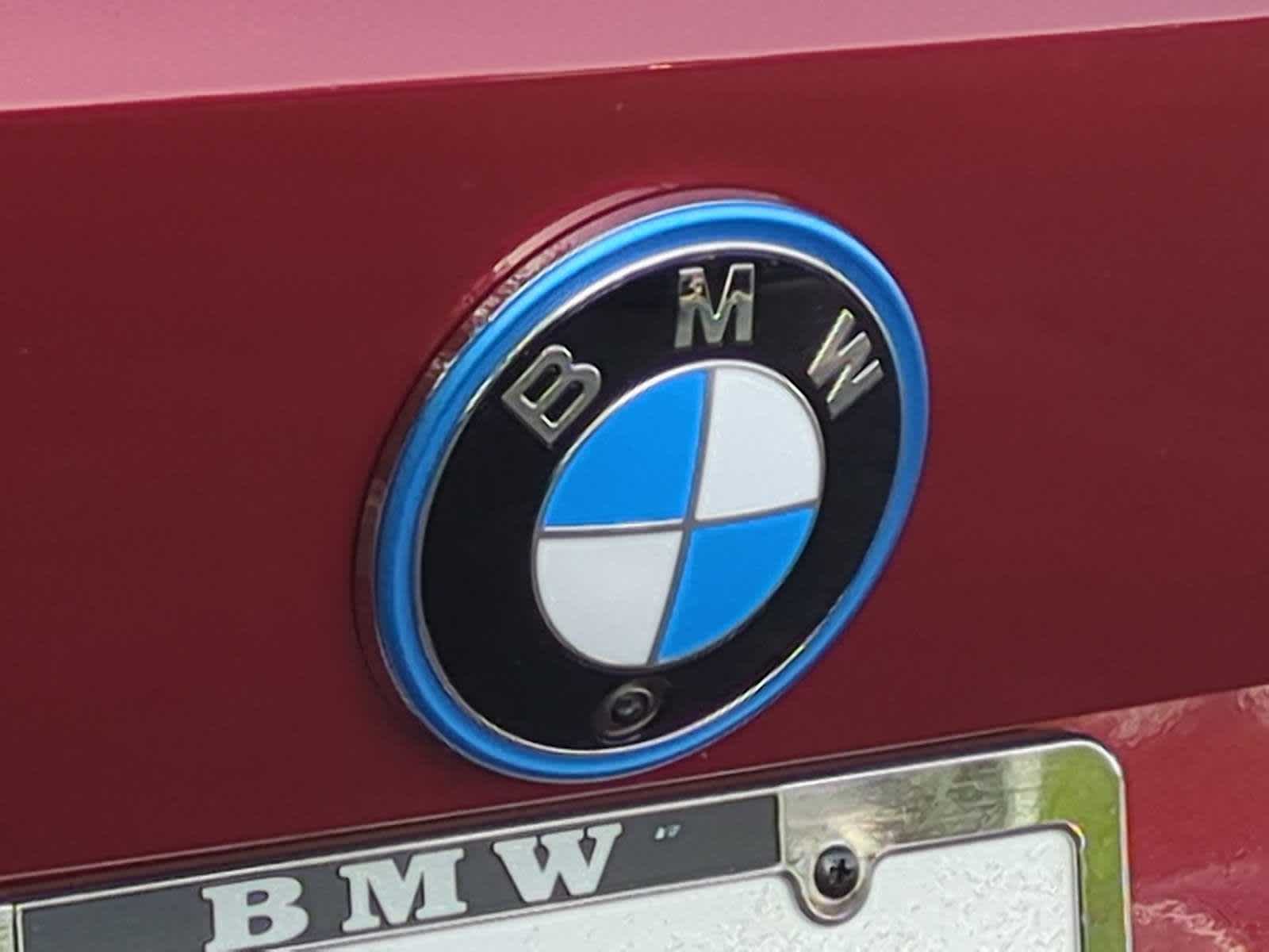 Thumbnail: 2025 BMW i4 - 12
