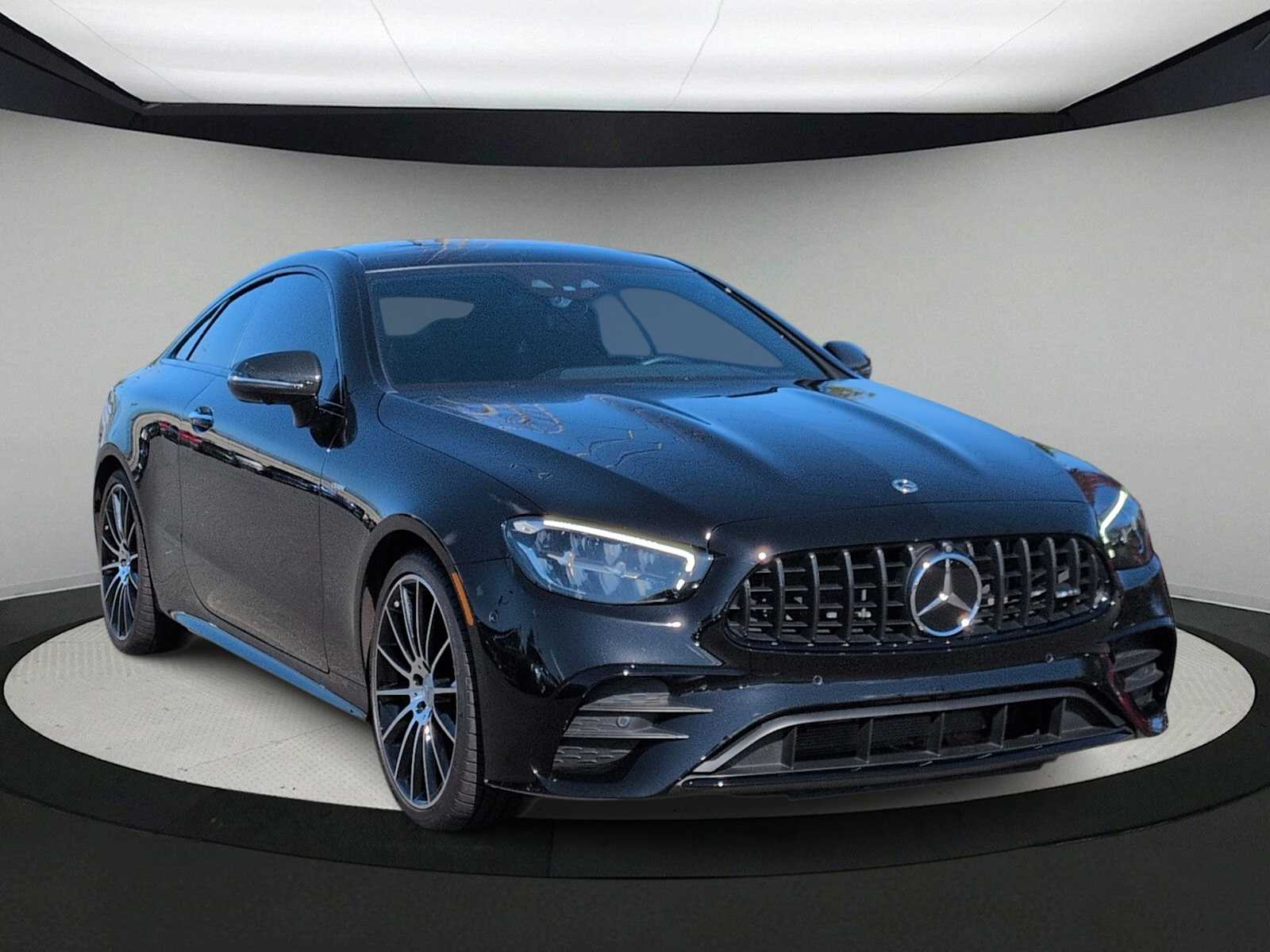 Thumbnail: 2023 Mercedes-Benz E-Class - 2