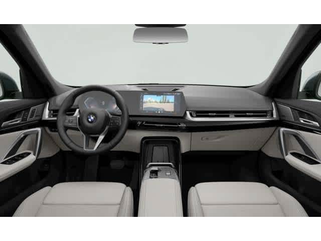 Thumbnail: 2027 BMW X1 - 7