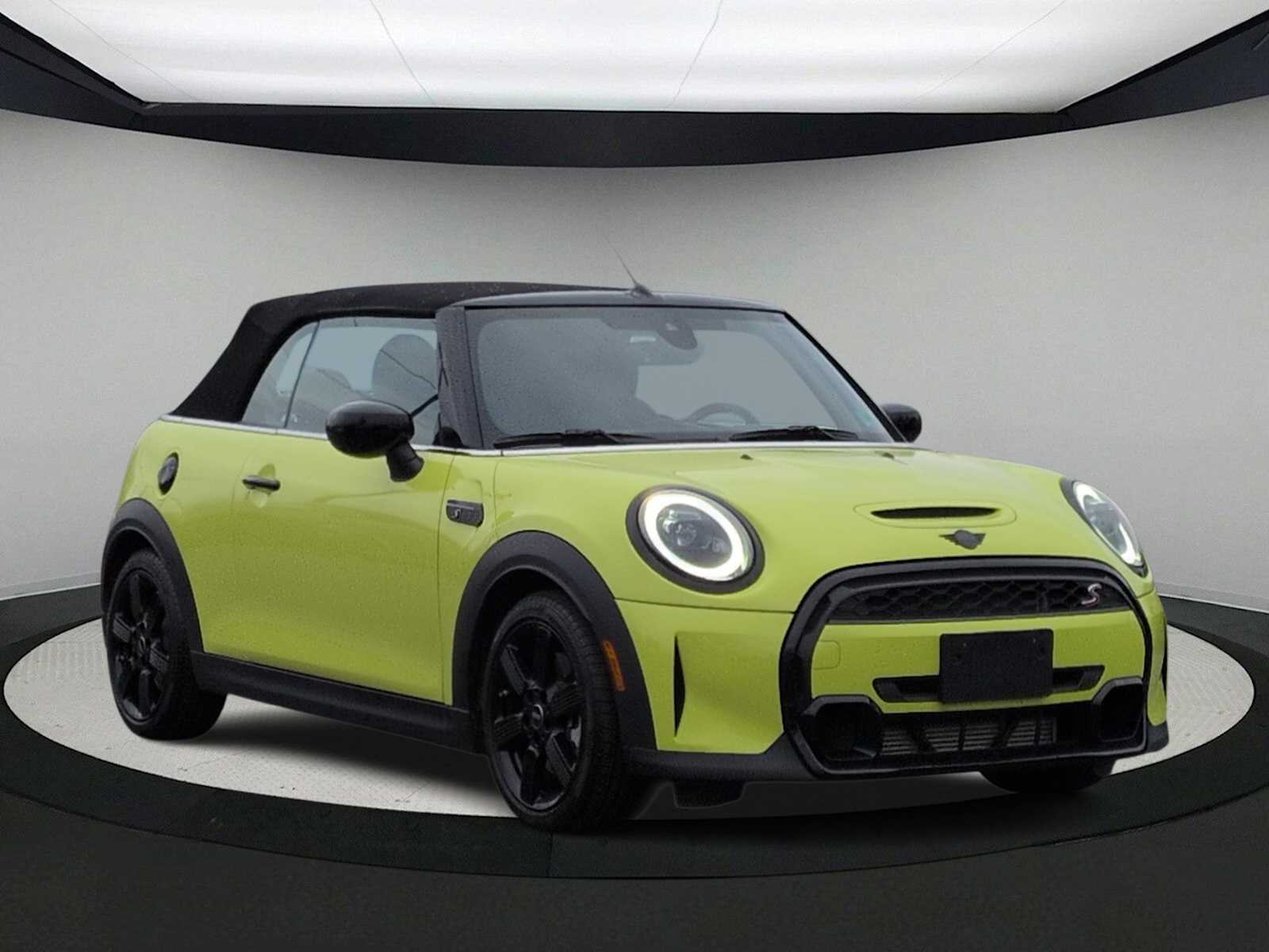 Thumbnail: 2024 MINI Cooper Convertible - 2