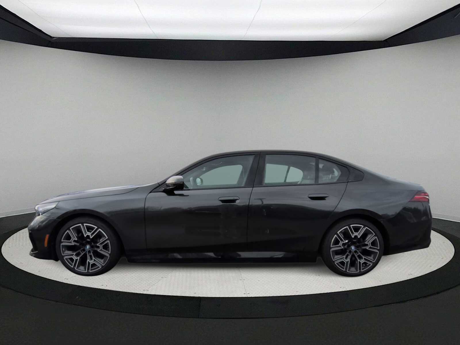 Thumbnail: 2025 BMW i5 - 5