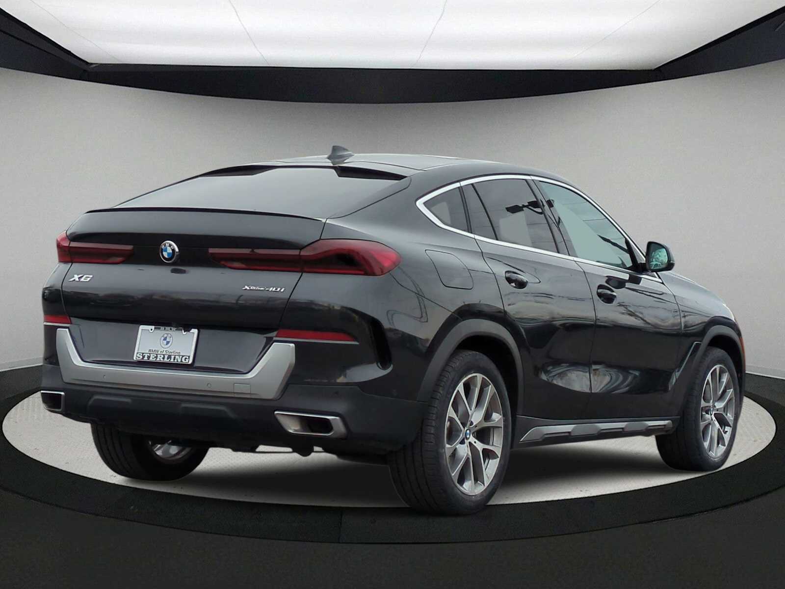 Thumbnail: 2023 BMW X6 - 8