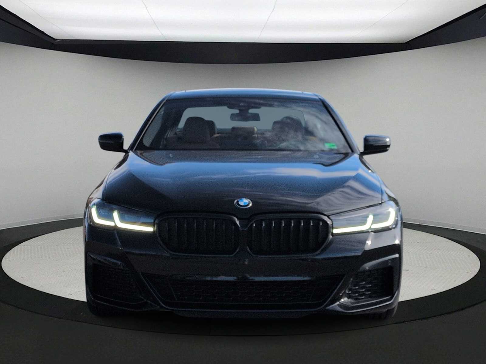 Thumbnail: 2023 BMW 5 Series - 3