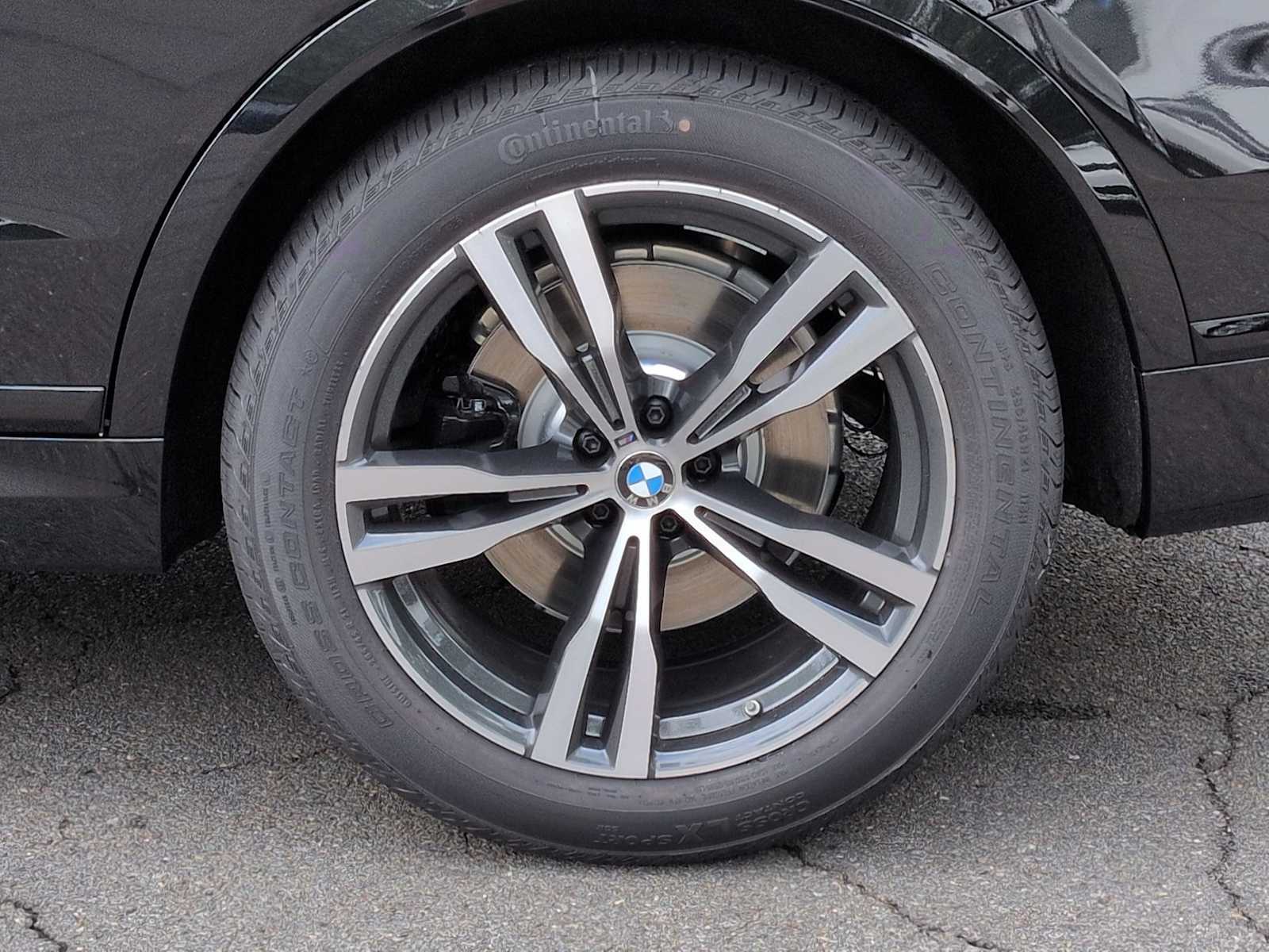 Thumbnail: 2027 BMW X7 - 14