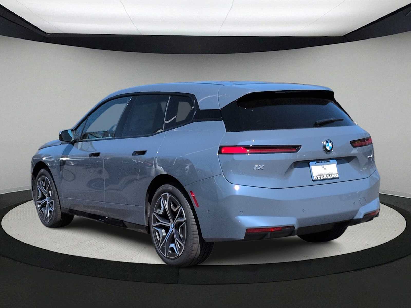 Thumbnail: 2026 BMW iX - 6