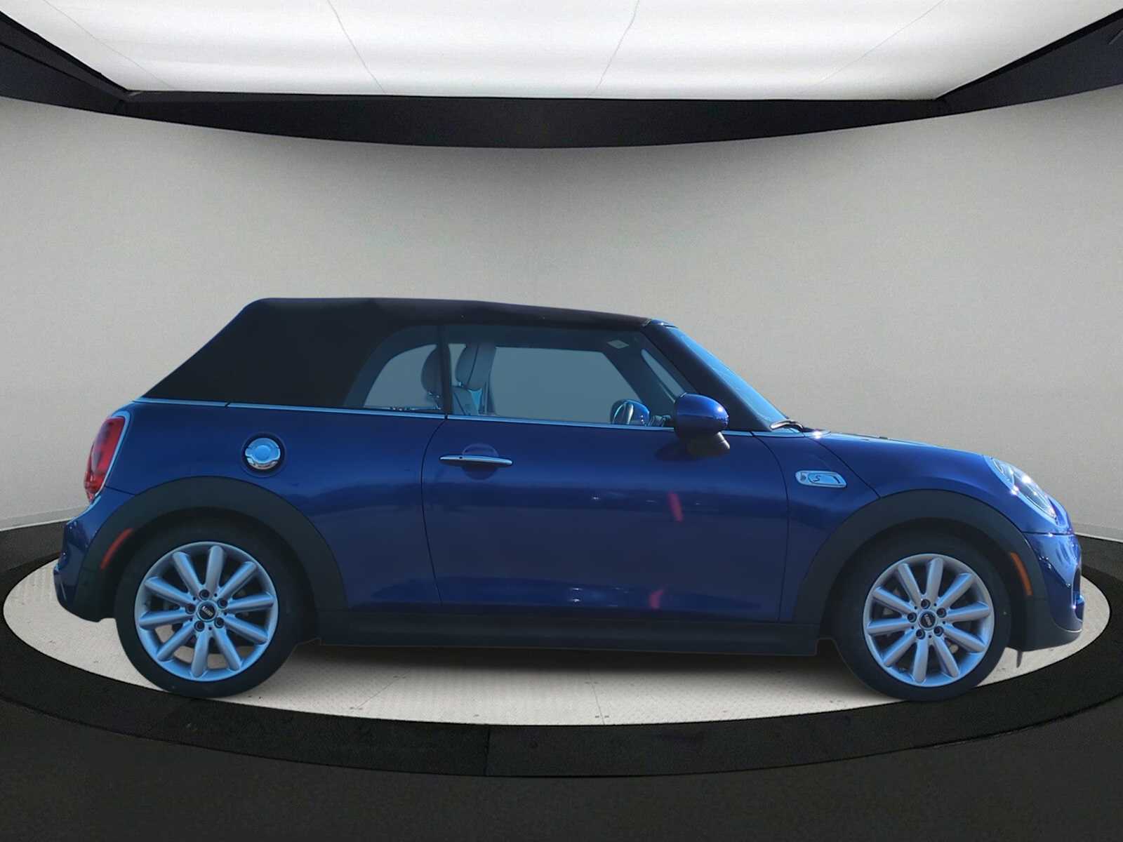 Thumbnail: 2019 MINI Cooper Convertible - 9