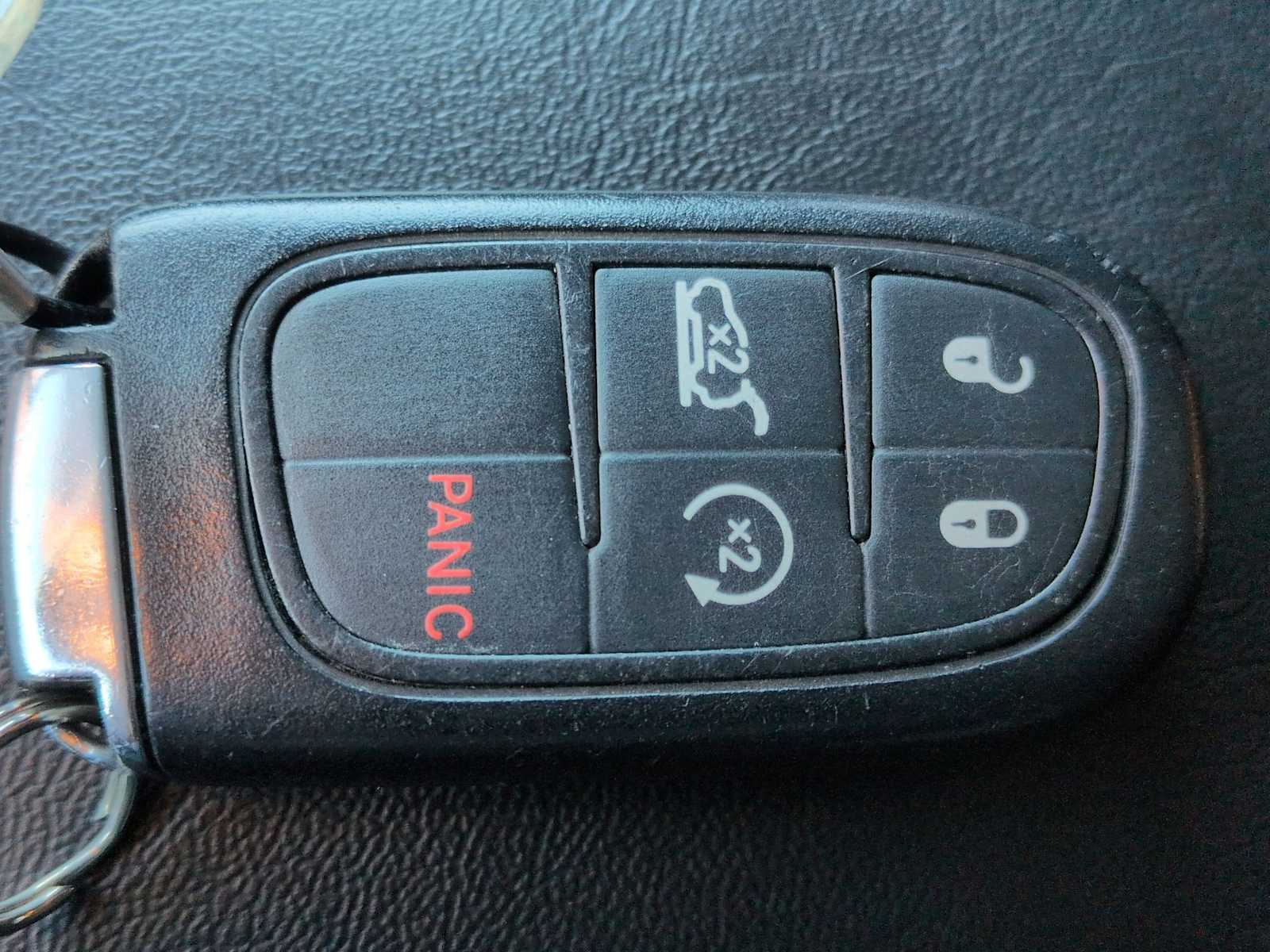 Thumbnail: 2015 Jeep Cherokee - 39