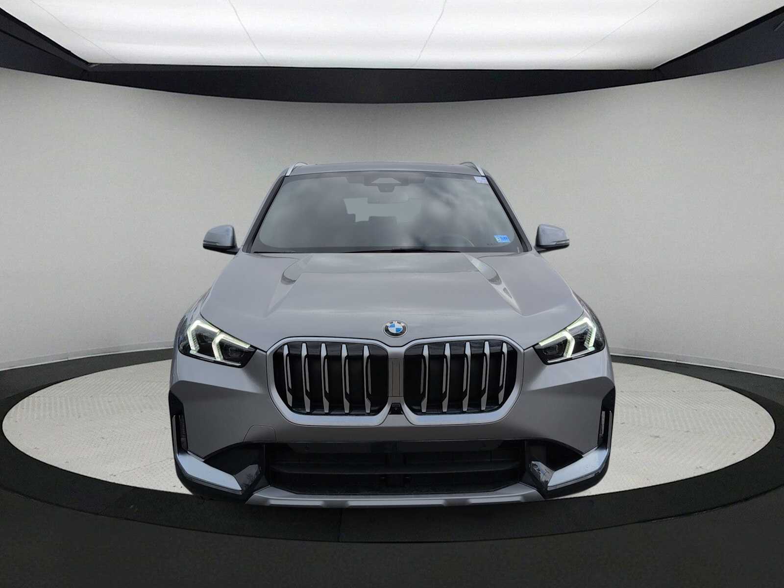 Thumbnail: 2026 BMW X1 - 3