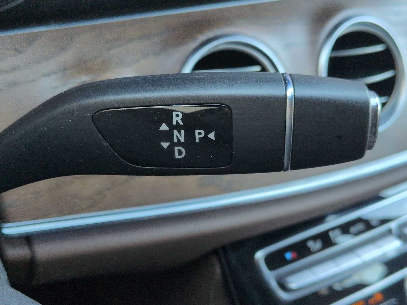 Thumbnail: 2017 Mercedes-Benz E-Class - 35