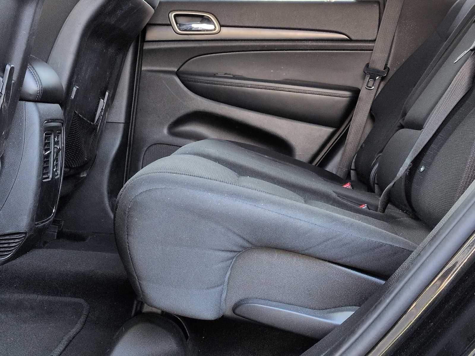 Thumbnail: 2014 Jeep Grand Cherokee - 20