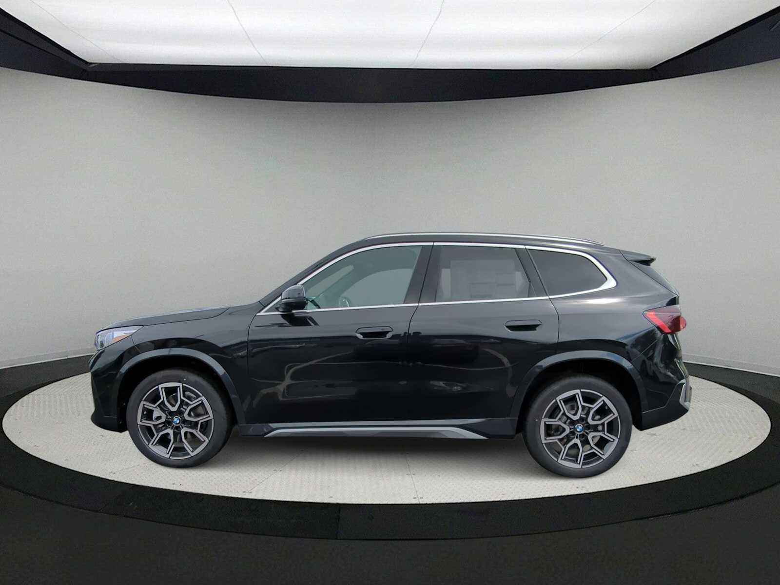 Thumbnail: 2025 BMW X1 - 5