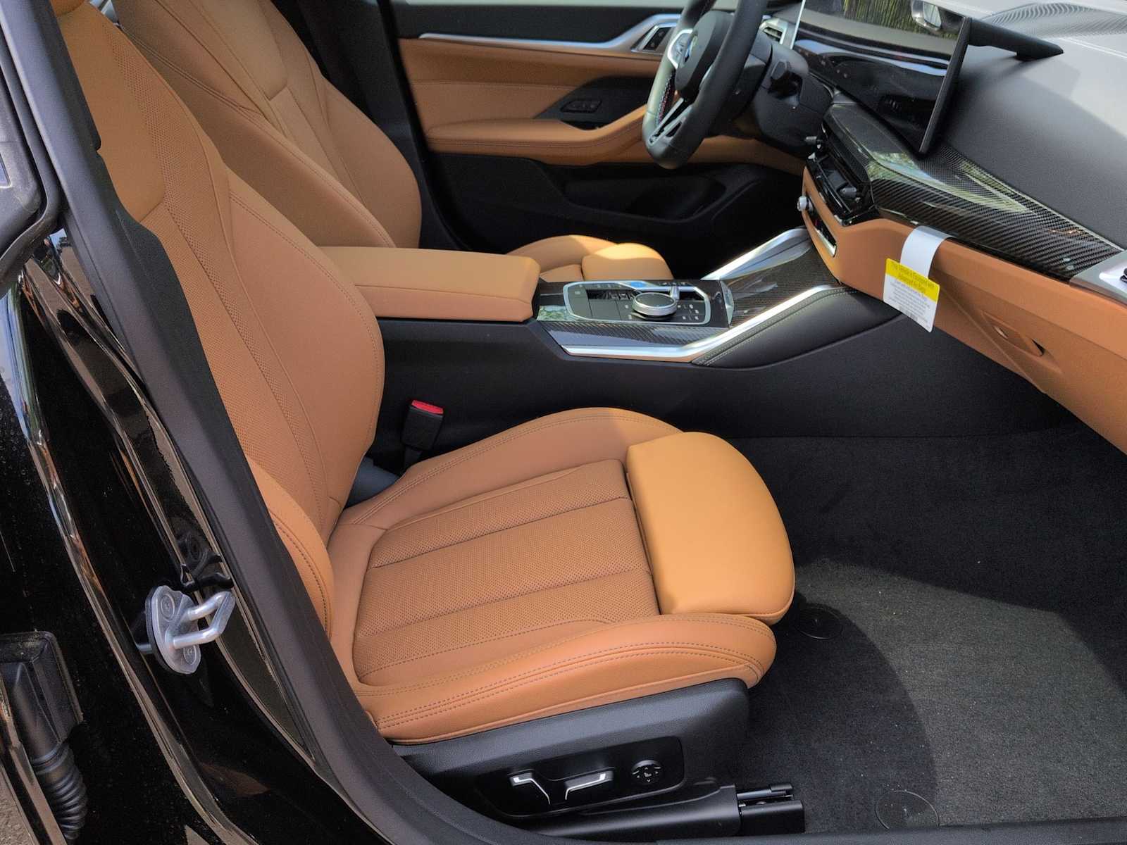 Thumbnail: 2026 BMW i4 - 24