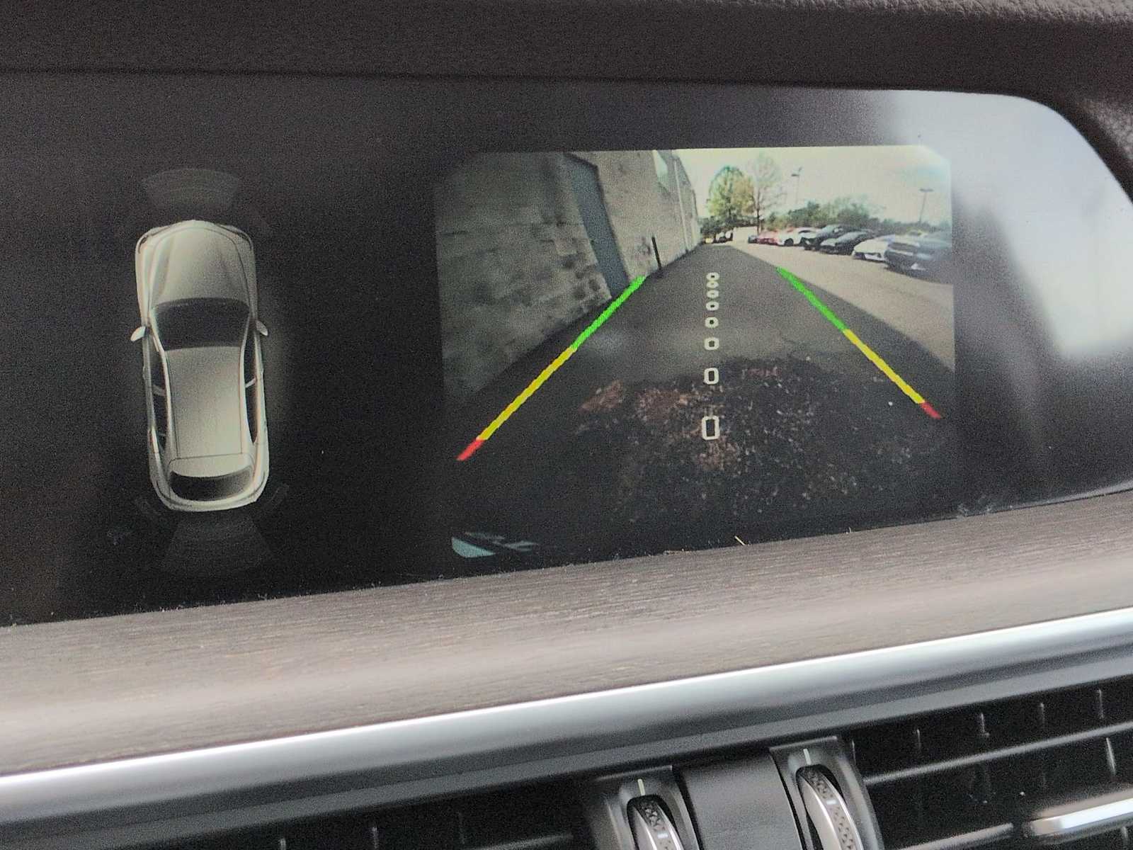 Thumbnail: 2019 Alfa Romeo Stelvio - 32