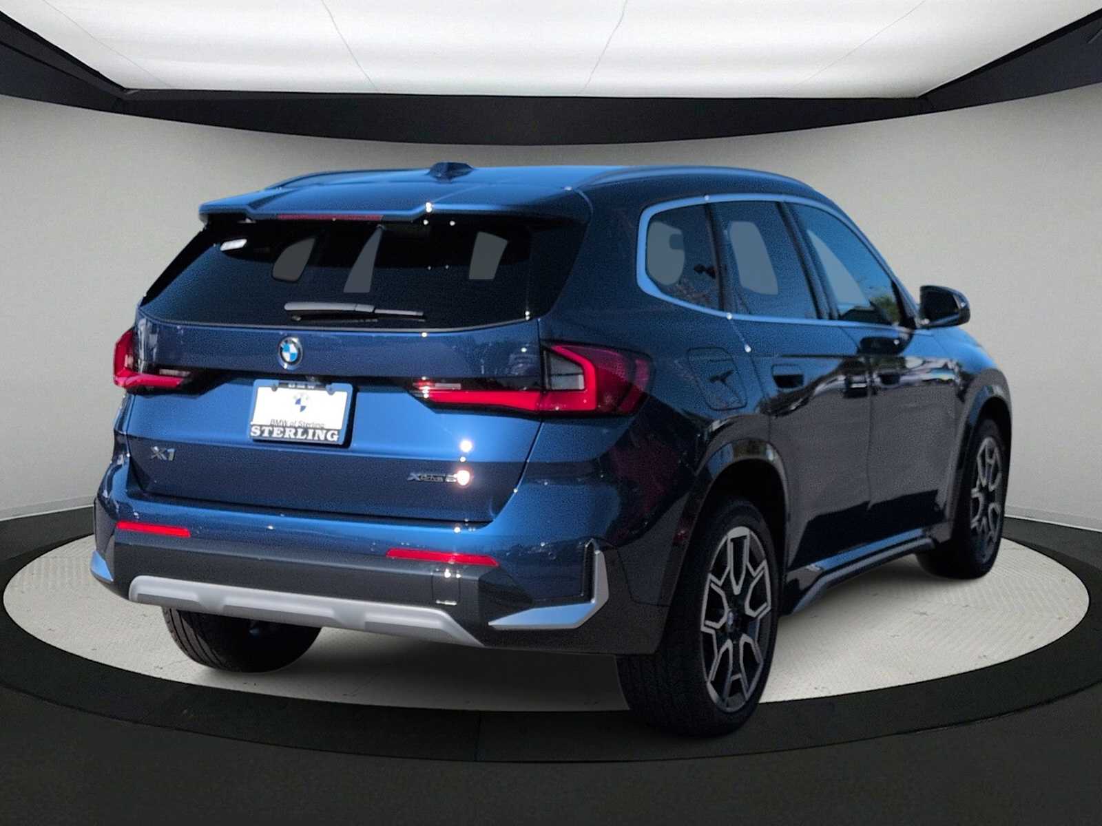 Thumbnail: 2025 BMW X1 - 8