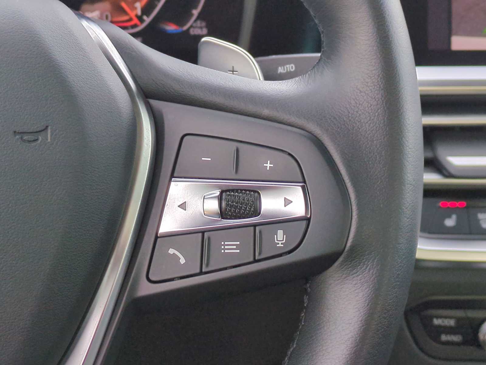 Thumbnail: 2022 BMW 3 Series - 27