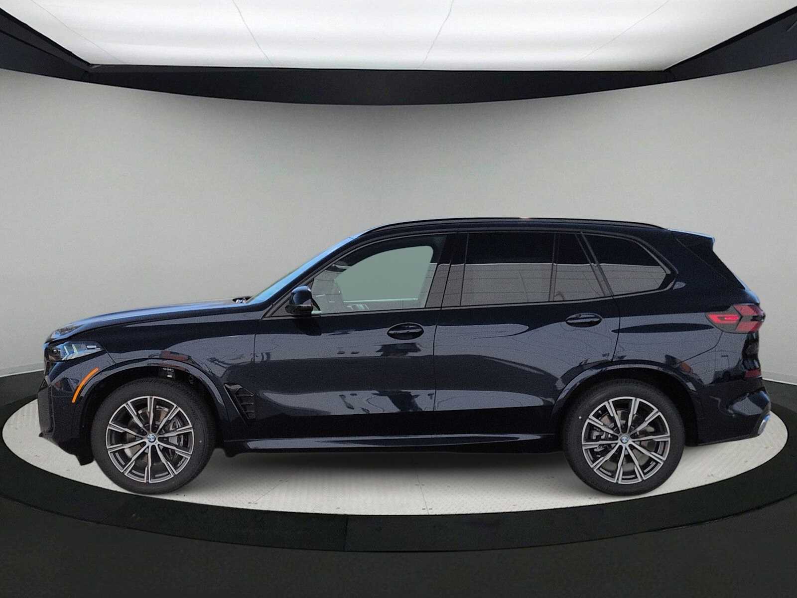 Thumbnail: 2026 BMW X5 - 5