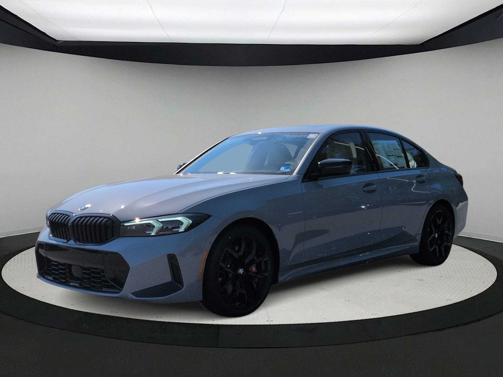 Thumbnail: 2026 BMW 3 Series - 4