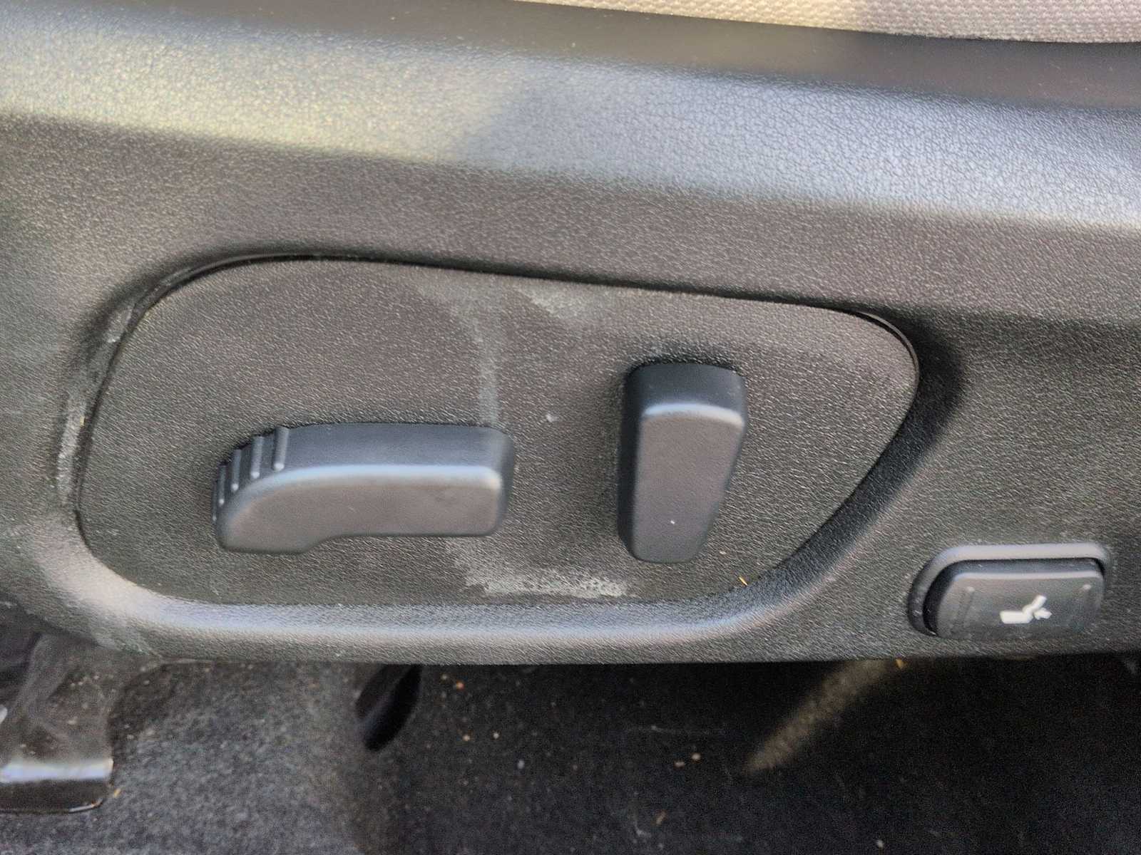 Thumbnail: 2017 Subaru Forester - 17