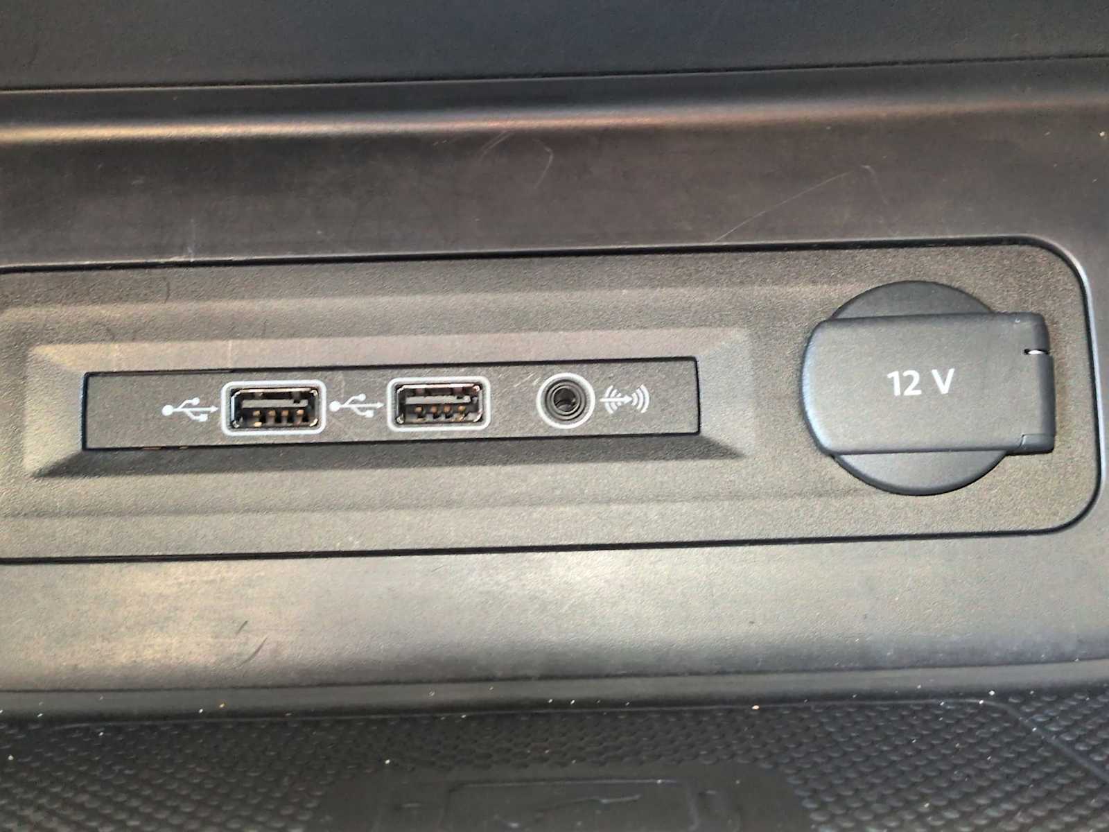 Thumbnail: 2021 Volkswagen Atlas - 31