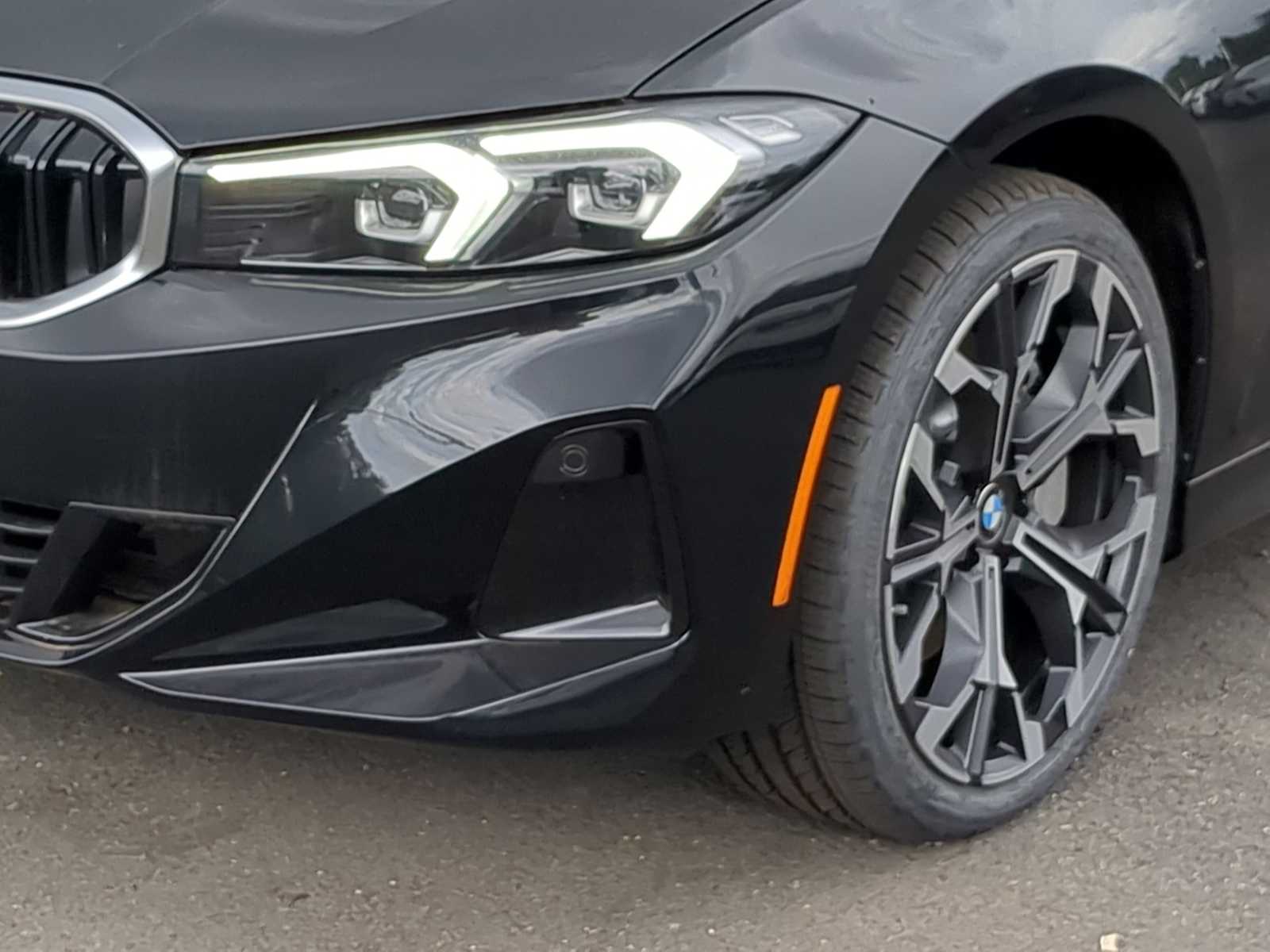 Thumbnail: 2025 BMW 3 Series - 11