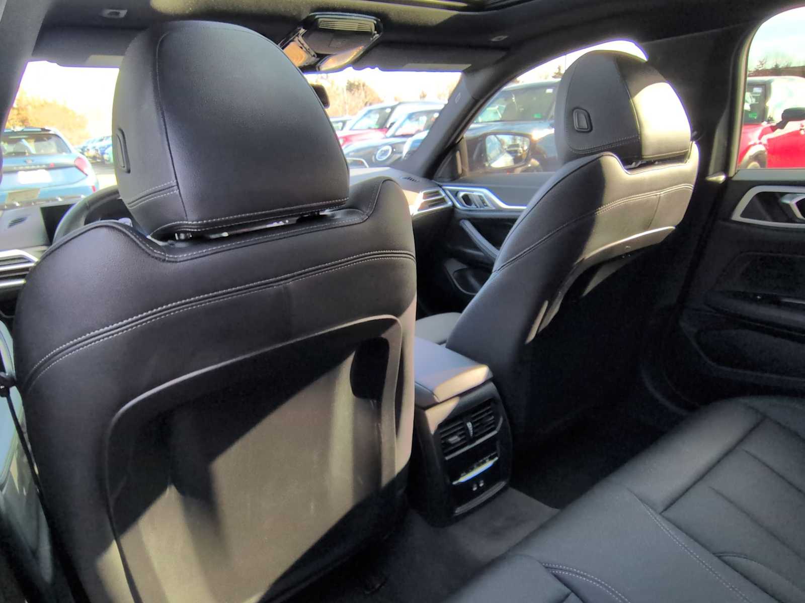 Thumbnail: 2025 BMW i4 - 19